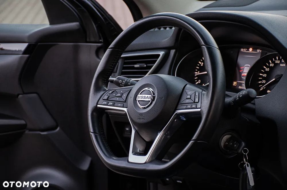 Nissan Qashqai 1.2 DIG-T Visia Xtronic EU6 - 27