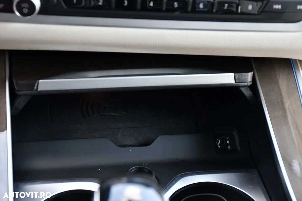 BMW X5 xDrive45e - 24