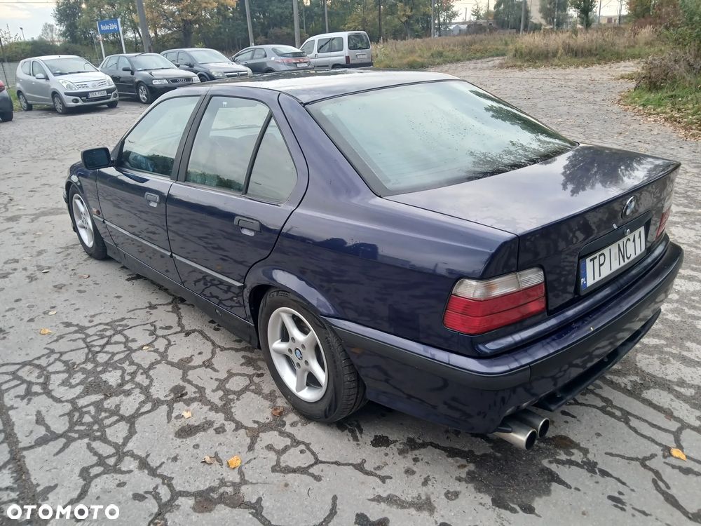 BMW Seria 3 316i - 18