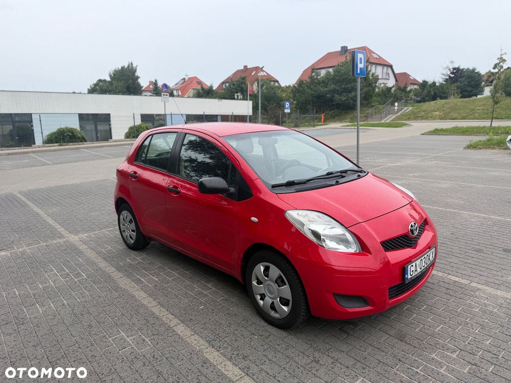 Toyota Yaris 1.0 Terra A/C - 4