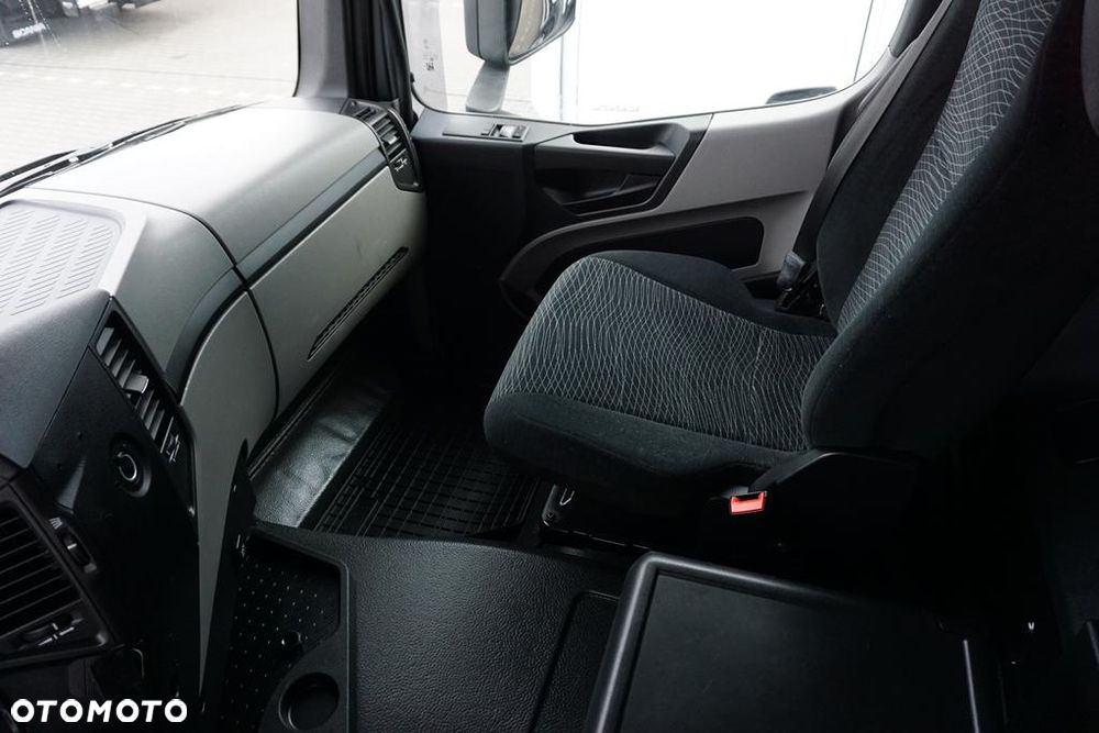 Mercedes-Benz ANTOS / 2545 / EURO 6 / CHŁODNIA + WINDA / 23 PALETY / OŚ SKRĘTNA - 22