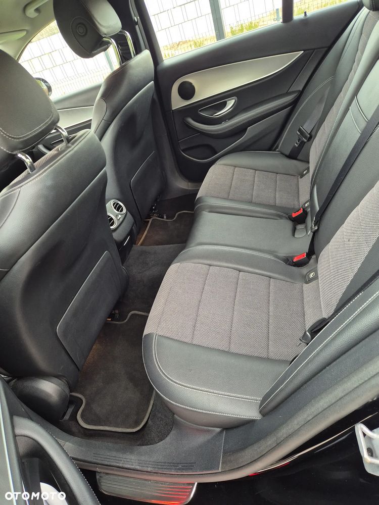 Mercedes-Benz Klasa E - 14