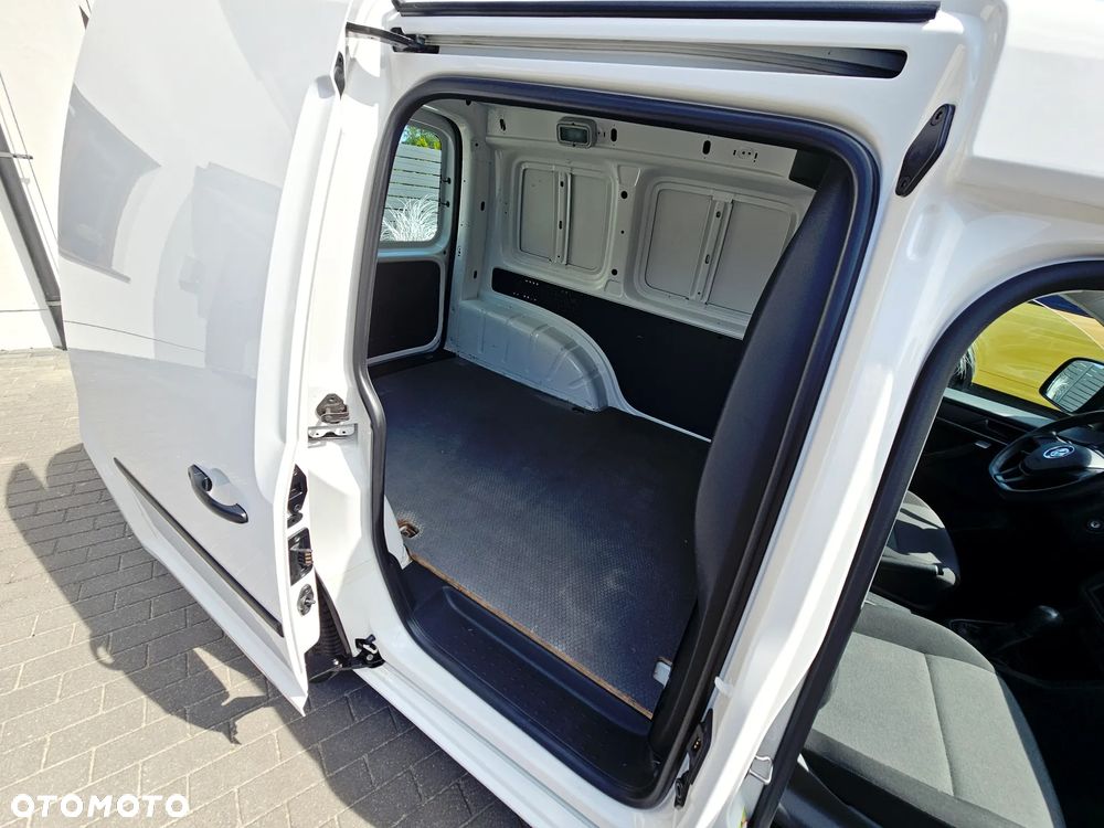 Volkswagen Caddy - 32