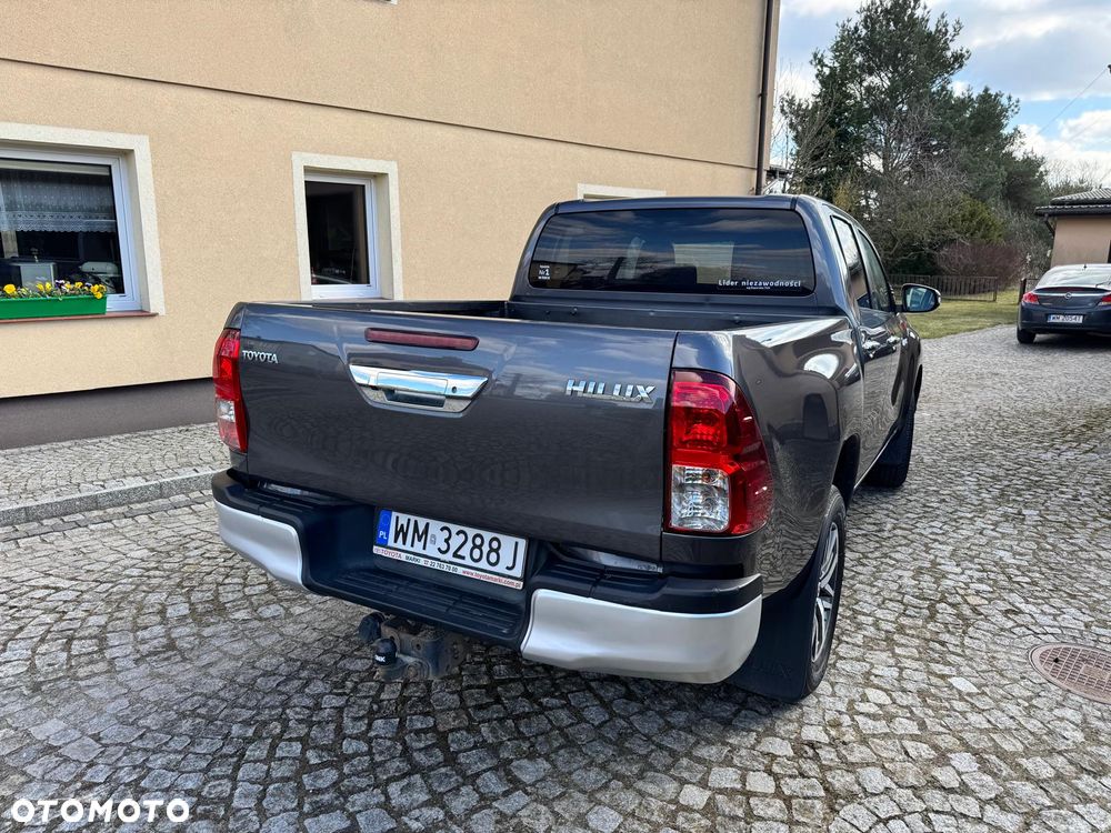 Toyota Hilux 2.4 D-4D Double Cab SR5 4x4 - 4