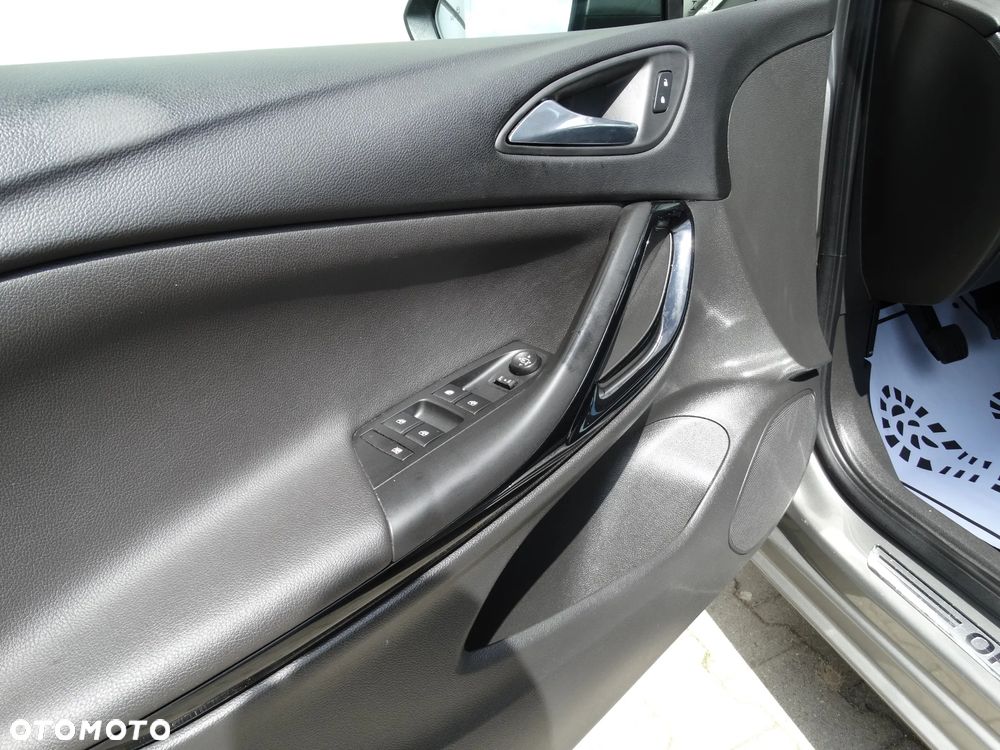 Opel Astra 1.6 BiTurbo D (CDTI) Start/Stop Innovation - 23