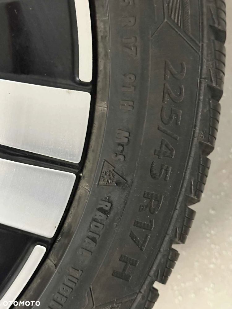 Felgi koła komplet OE Mercedes B klasa A2064017100 5x112 225/45/17 ET-44,5 - 7