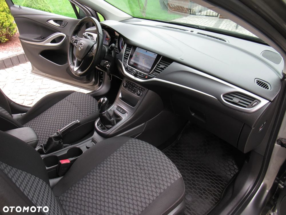 Opel Astra 1.4 Turbo Innovation - 36