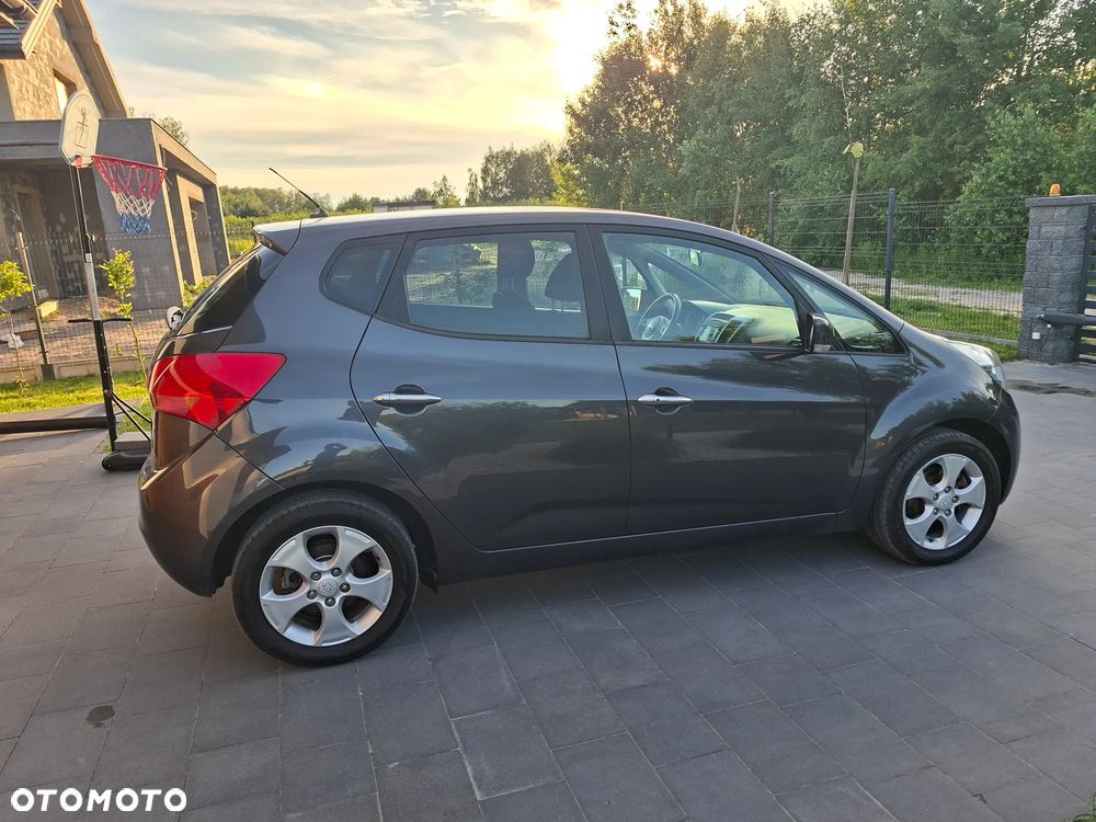 Kia Venga 1.6 CVVT Platinum Edition - 1