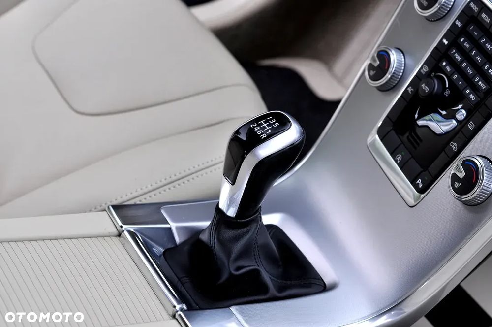 Volvo XC 60 D3 Summum - 20