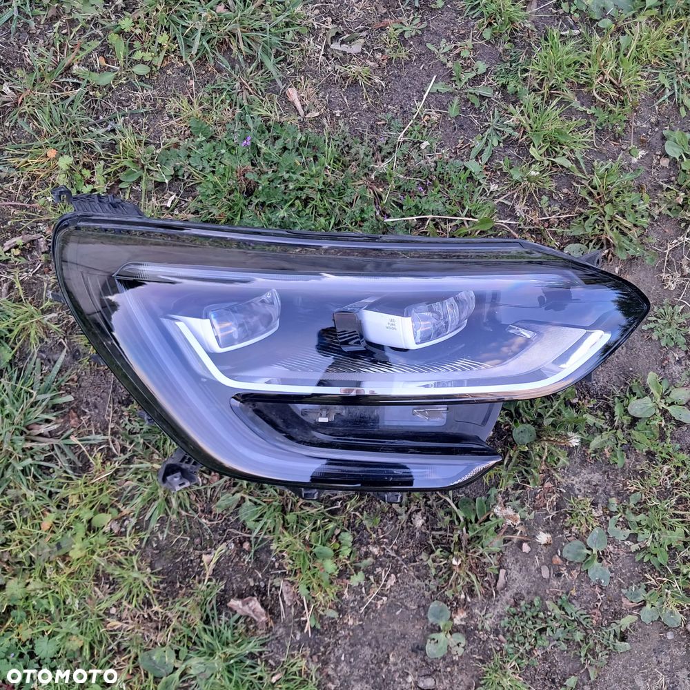 Lampa przednia przód prawa igła full LED Pure Vision Renault Megane IV 4  16> 260103857R