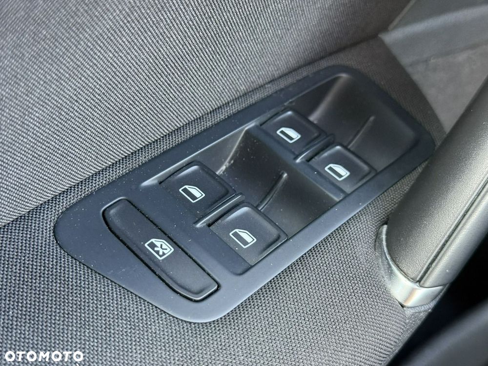 Volkswagen Golf Variant 1.6 TDI SCR DSG Join - 15