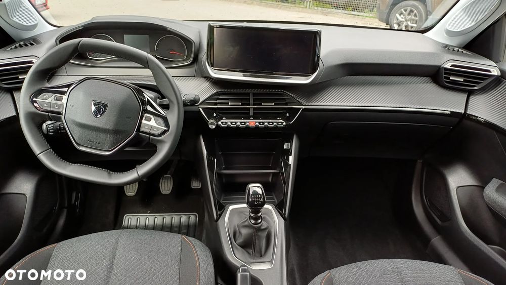 Peugeot 208 - 19