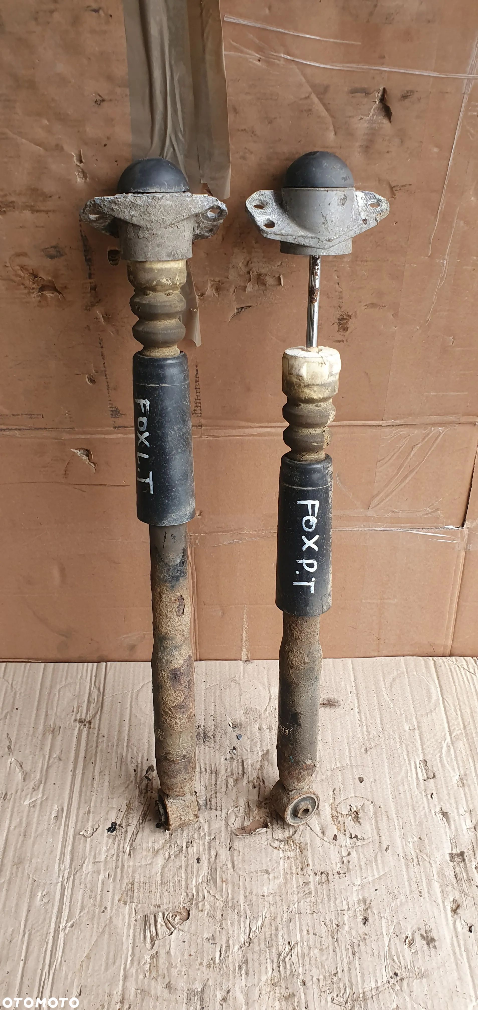 Amortyzator prawy lewy tył tylny komplet VW FOX 5Z0512011 - 1