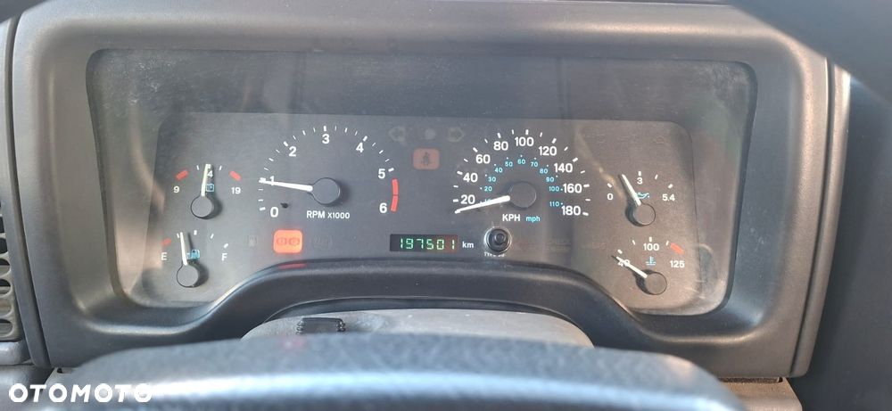 Jeep Wrangler 2.5L - 17