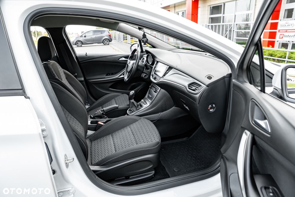 Opel Astra 1.6 D Start/Stop Business - 23