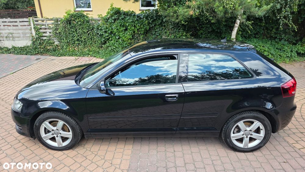 Audi A3 3-drzwiowe 1.6 TDI DPF Attraction - 24
