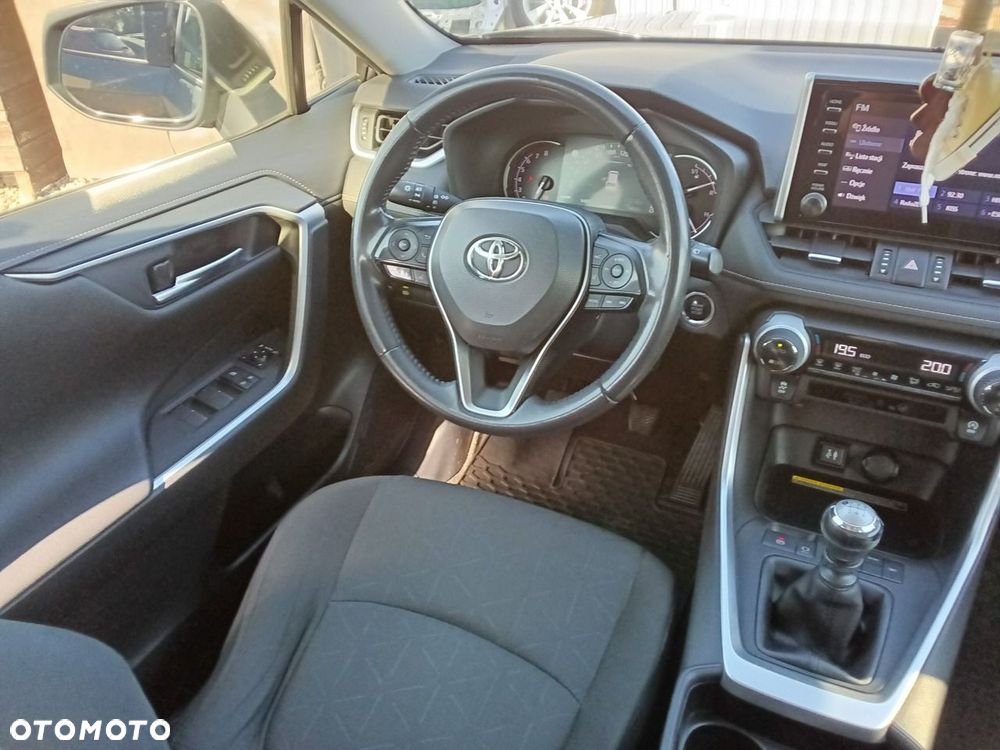 Toyota RAV4 - 14