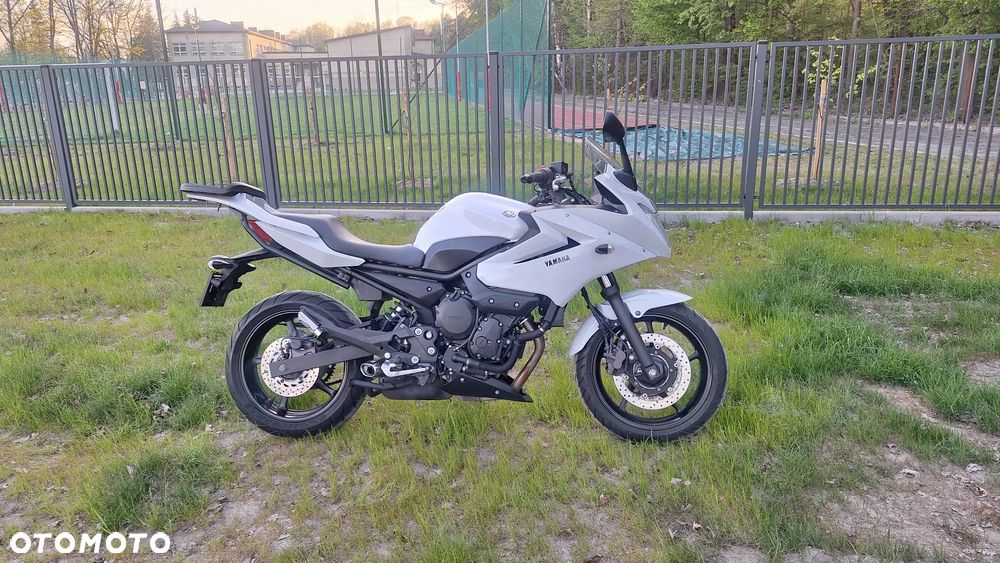 Yamaha XJ - 2