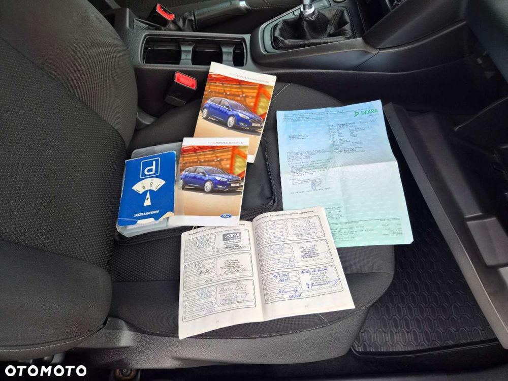 Ford Focus - 34