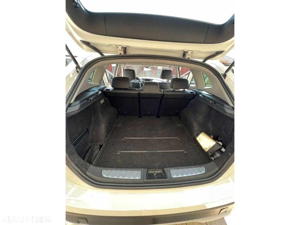 BMW X1 xDrive18d - 16