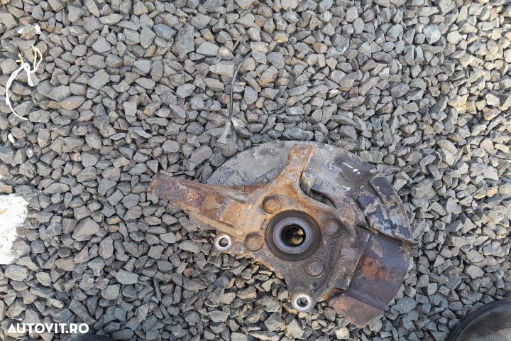 Fuzeta fata dreapta 2.4 D 4X4 AUTOMAT 2.4 D 4X4 AUTOMAT Volvo XC90 1 - 2