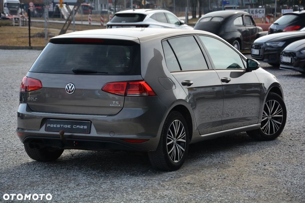 Volkswagen Golf - 12