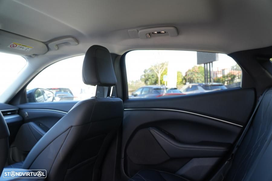 Ford Mustang Mach-E 75.7 kWh Premium AWD - 13