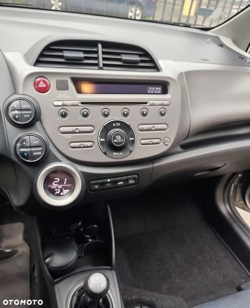 Honda Jazz 1.4 Executive - 9