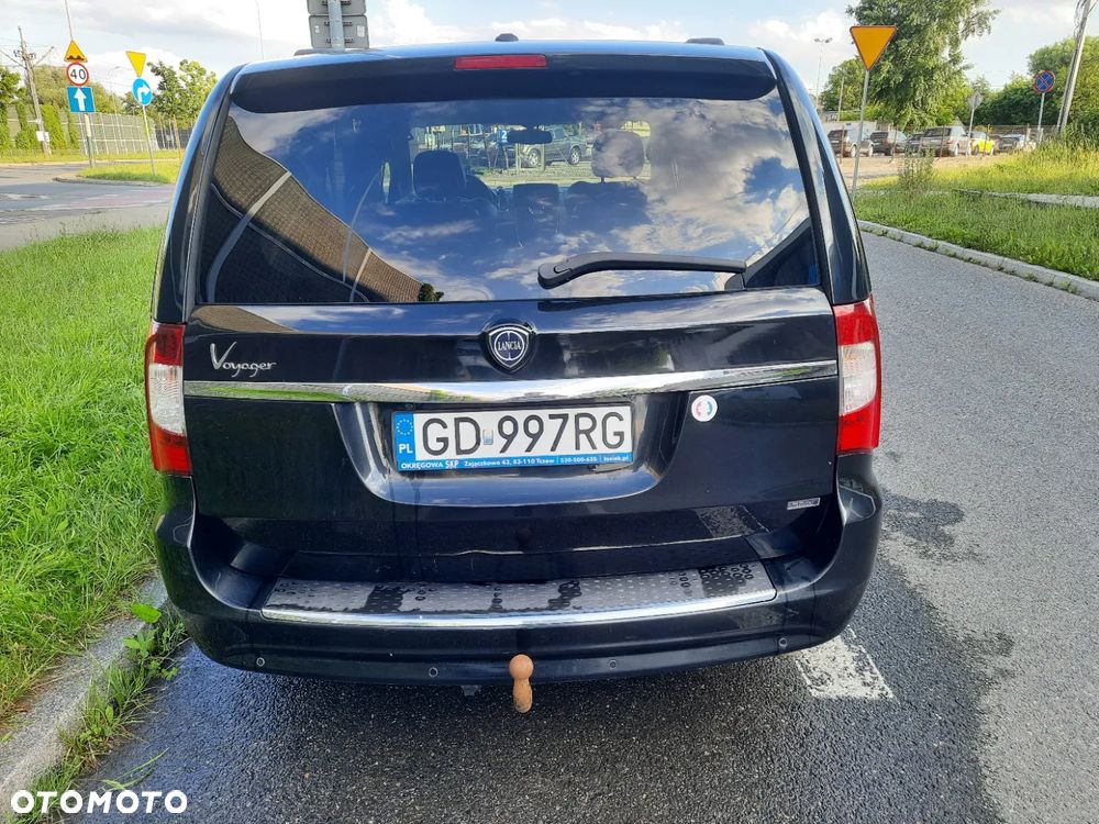 Lancia Voyager 3.6 Platinum - 14
