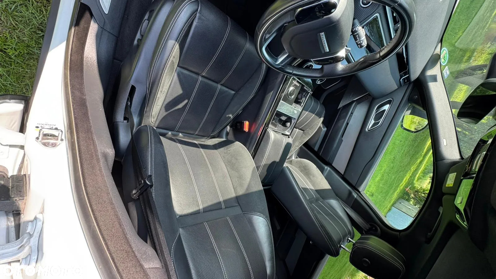 Land Rover Range Rover Velar 2.0 P250 R-Dynamic SE - 19