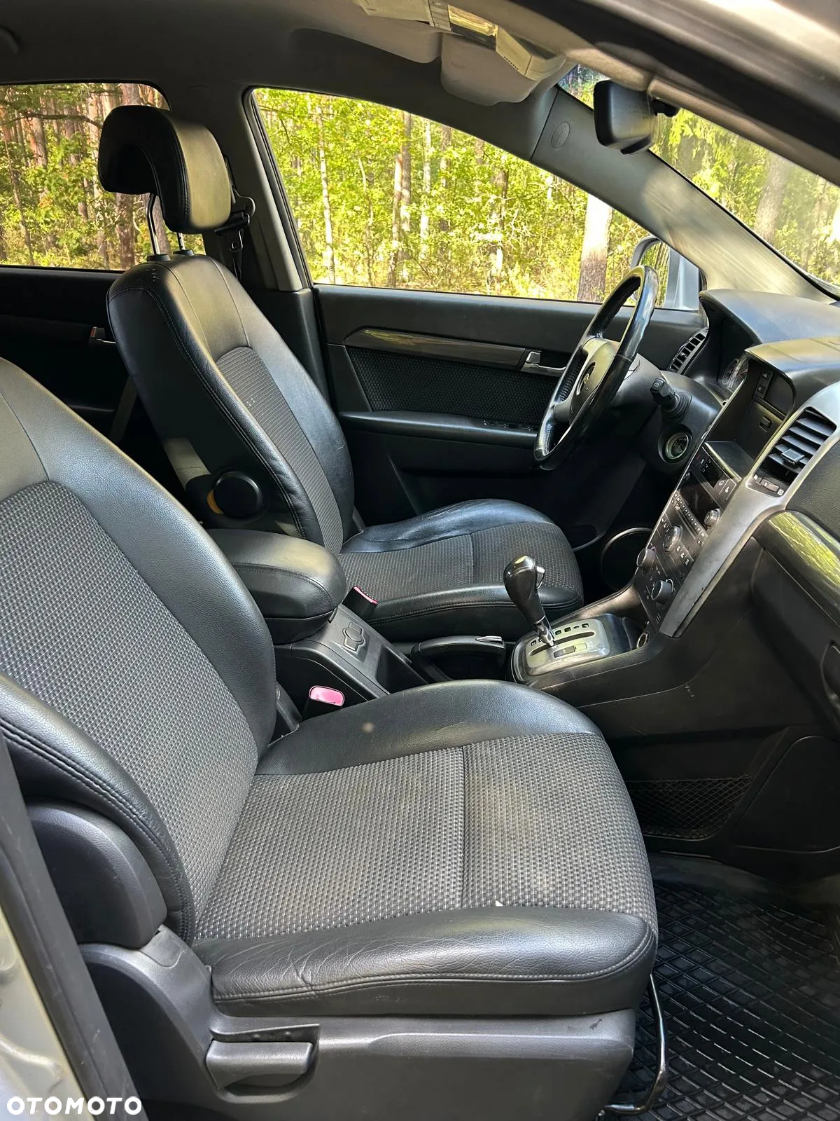 Chevrolet Captiva 2.4 4WD 7 Sitzer Automatik LT - 8