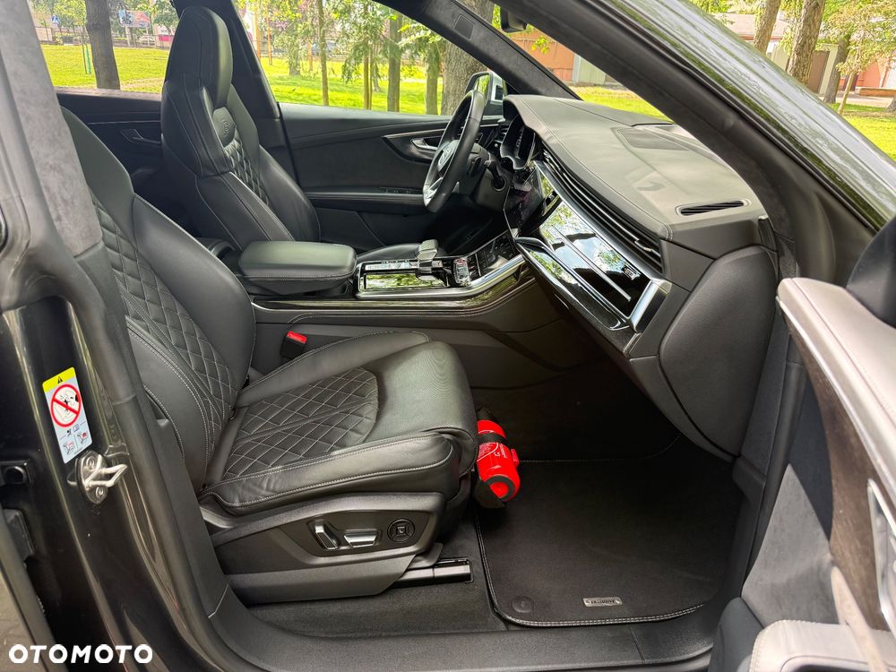 Audi SQ8 - 40