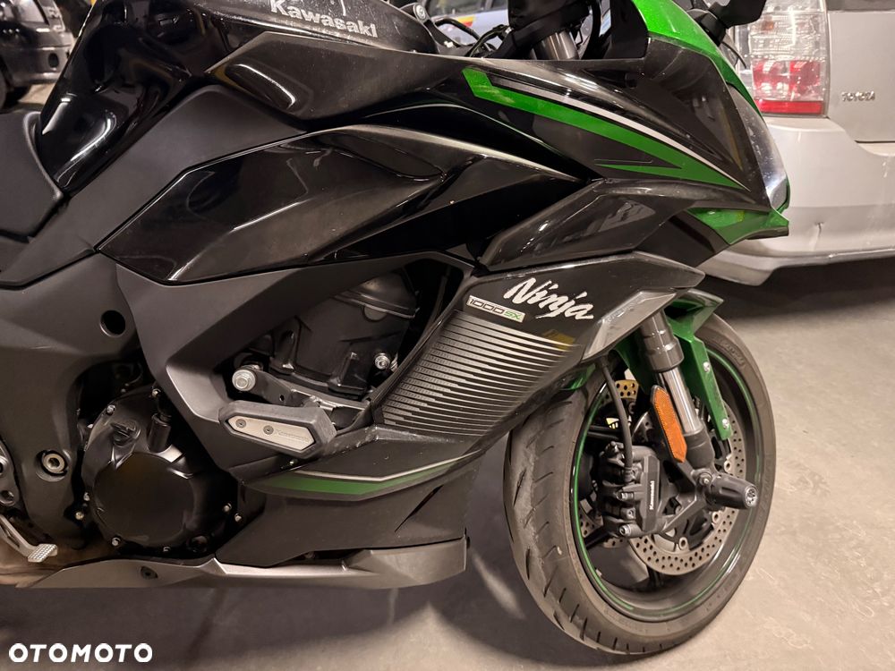 Kawasaki Ninja 1000 SX - 11