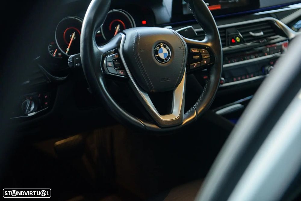 BMW 530 e iPerformance Pack M - 27