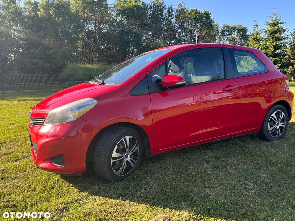 Toyota Yaris - 4