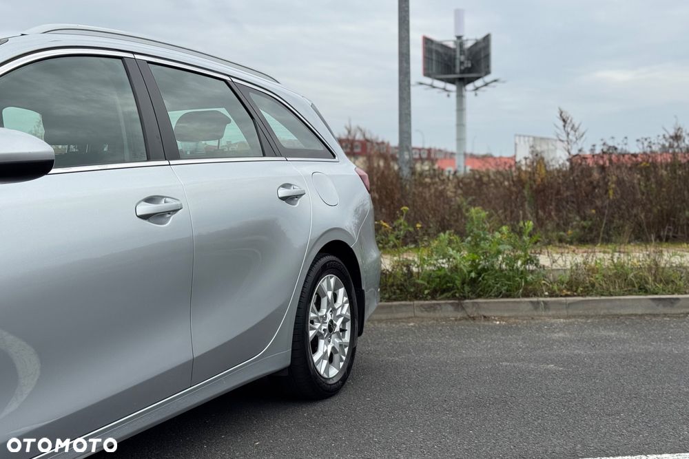 Kia Ceed 1.5 T-GDI M - 12