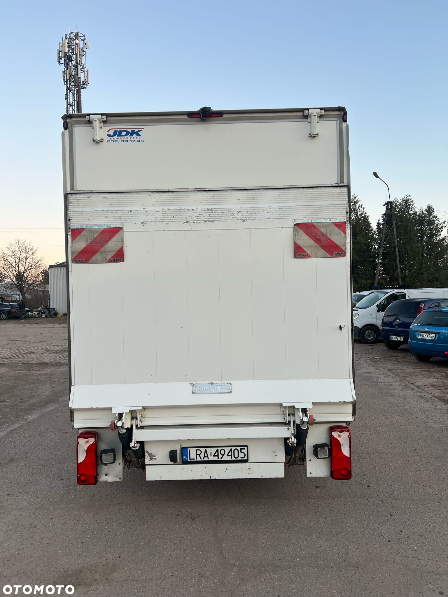 Mercedes-Benz Sprinter - 24