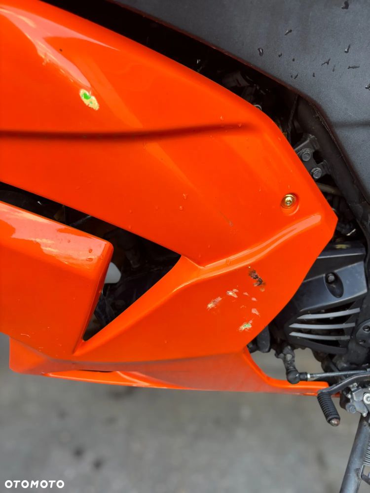 Kawasaki Ninja 250R - 16