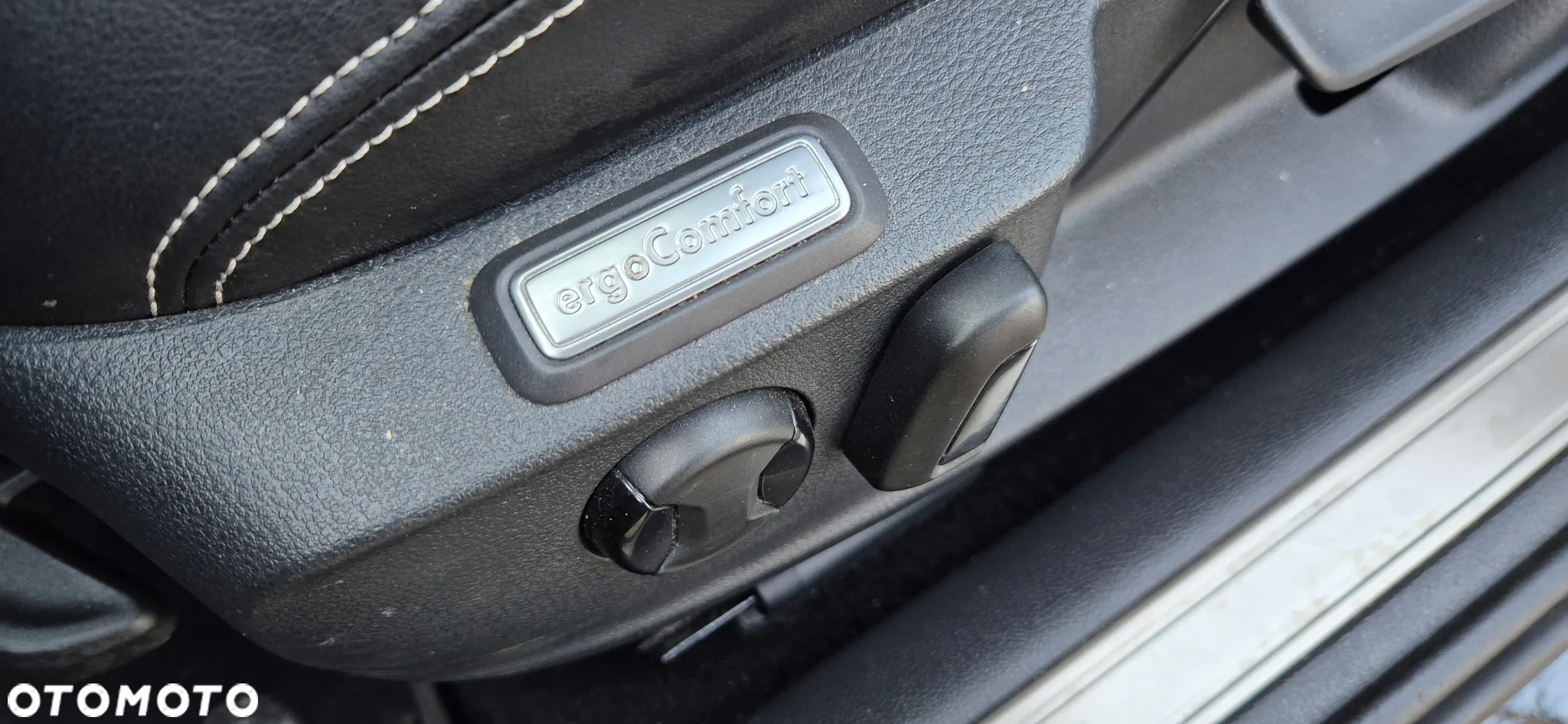 Volkswagen Passat 2.0 TDI 4Mot Elegance DSG - 26