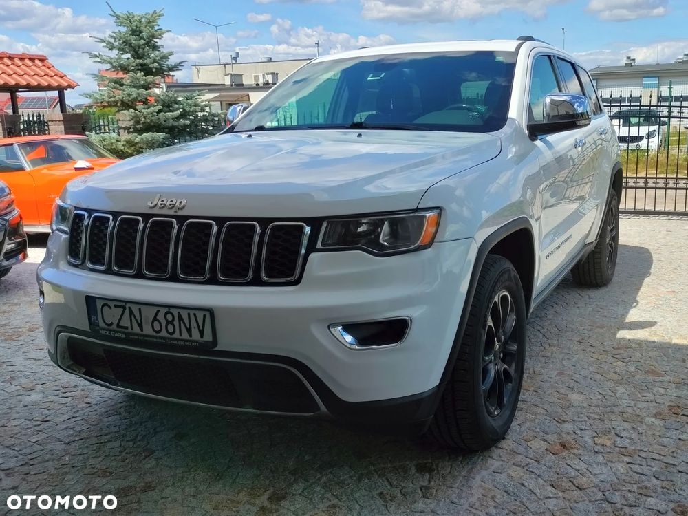 Jeep Grand Cherokee - 9
