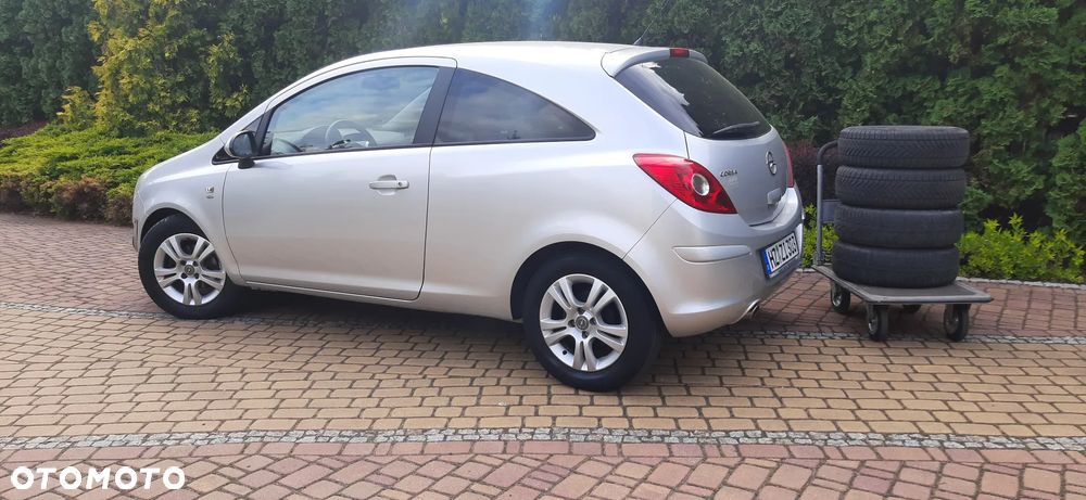 Opel Corsa - 12
