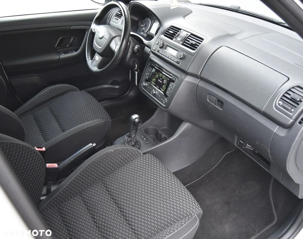 Skoda Fabia 1.4 TSI DSG RS - 25