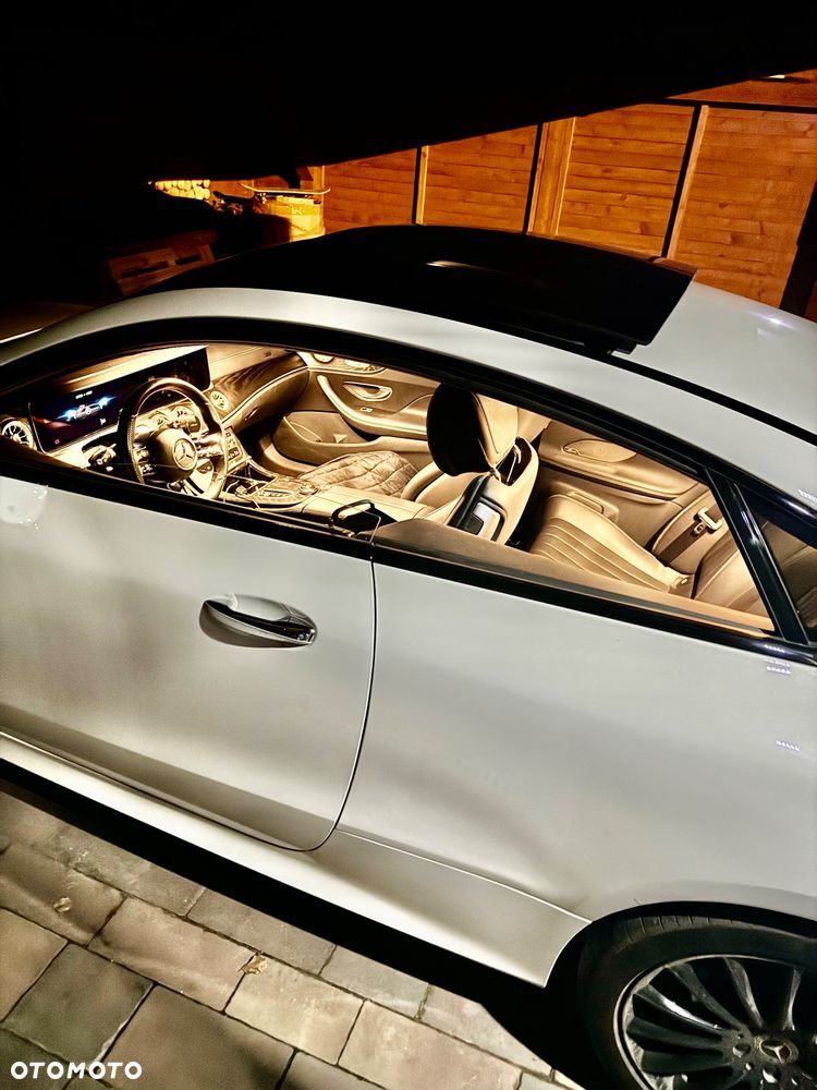 Mercedes-Benz Klasa E 300 9G-TRONIC AMG Line - 10