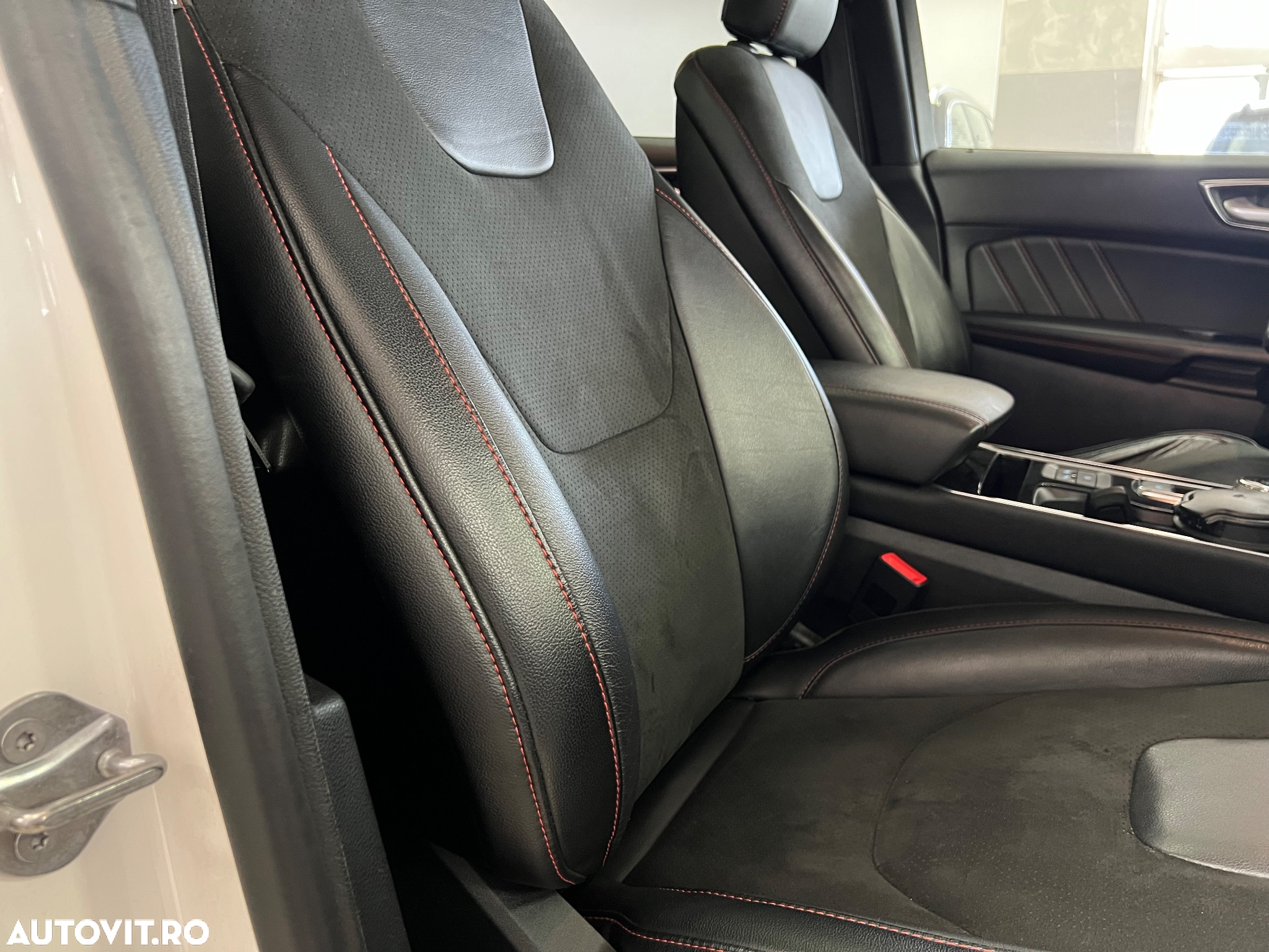 Ford Edge 2.0 Panther A8 AWD ST Line - 13