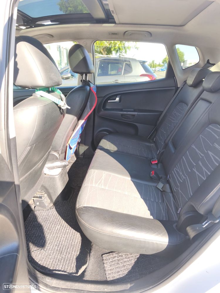 Kia Venga 1.4 CRDi TX ISG - 21