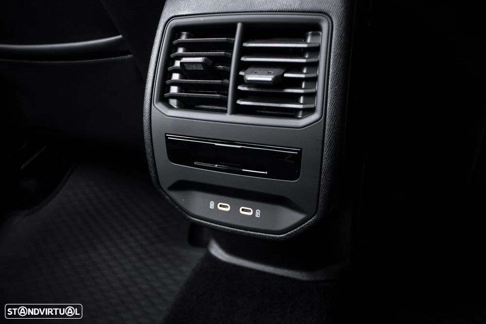 Cupra Leon ST 1.5 eTSI DSG - 37