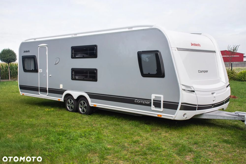 Dethleffs 730FKR Camper - 3