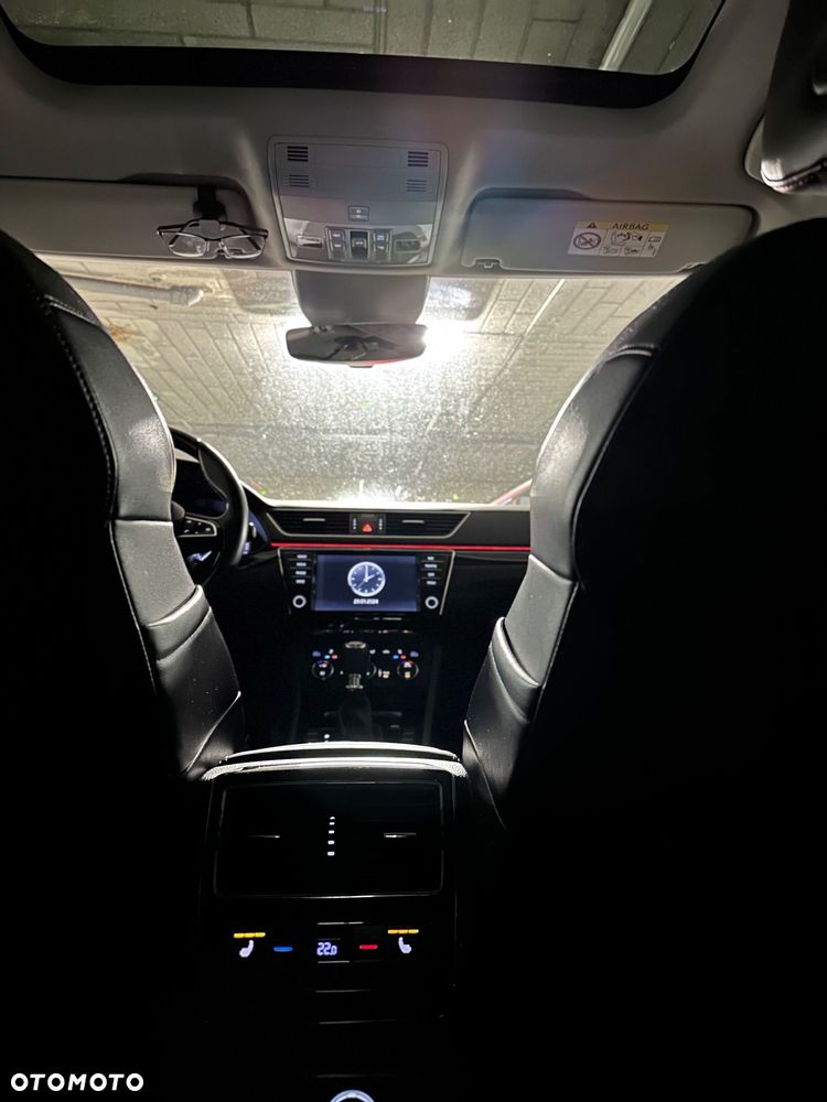 Skoda Superb 2.0 TDI 4x4 L&K DSG - 15