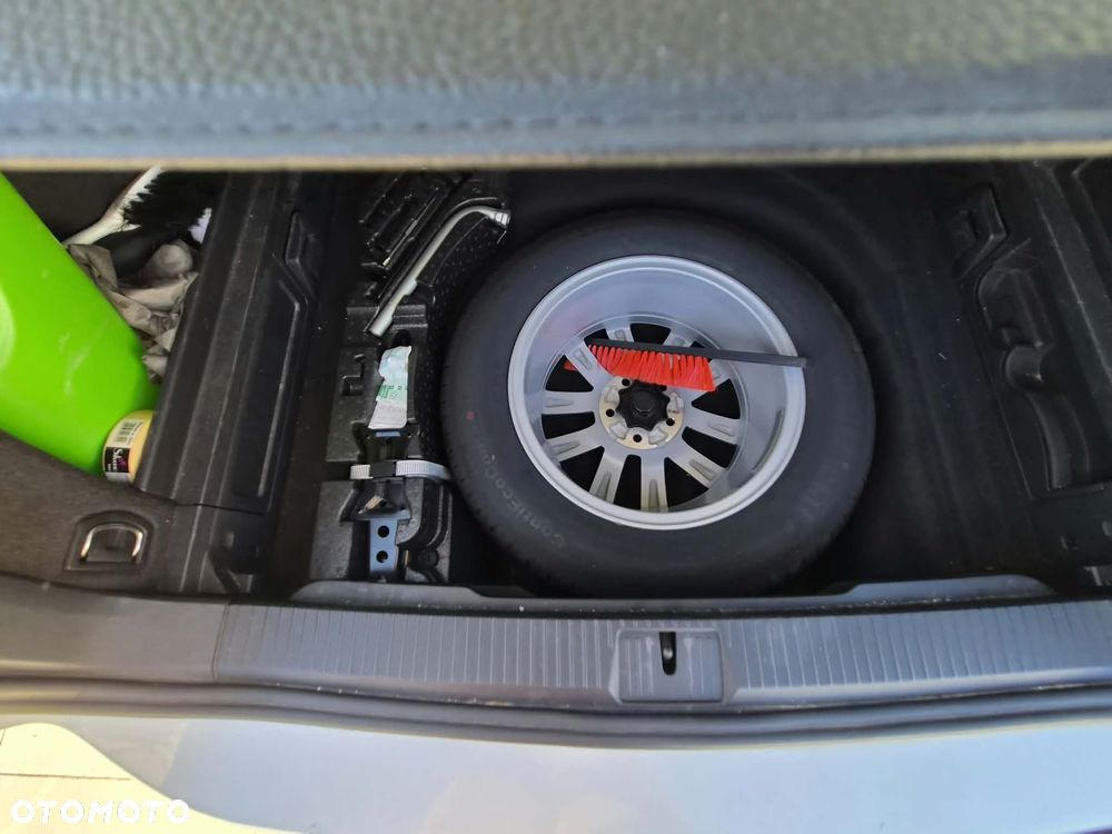 Volkswagen Passat 1.6 TDI BMT Comfortline - 8
