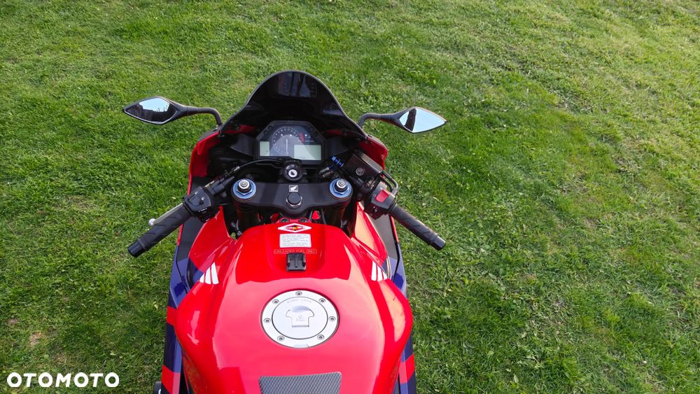 Honda CBR - 22